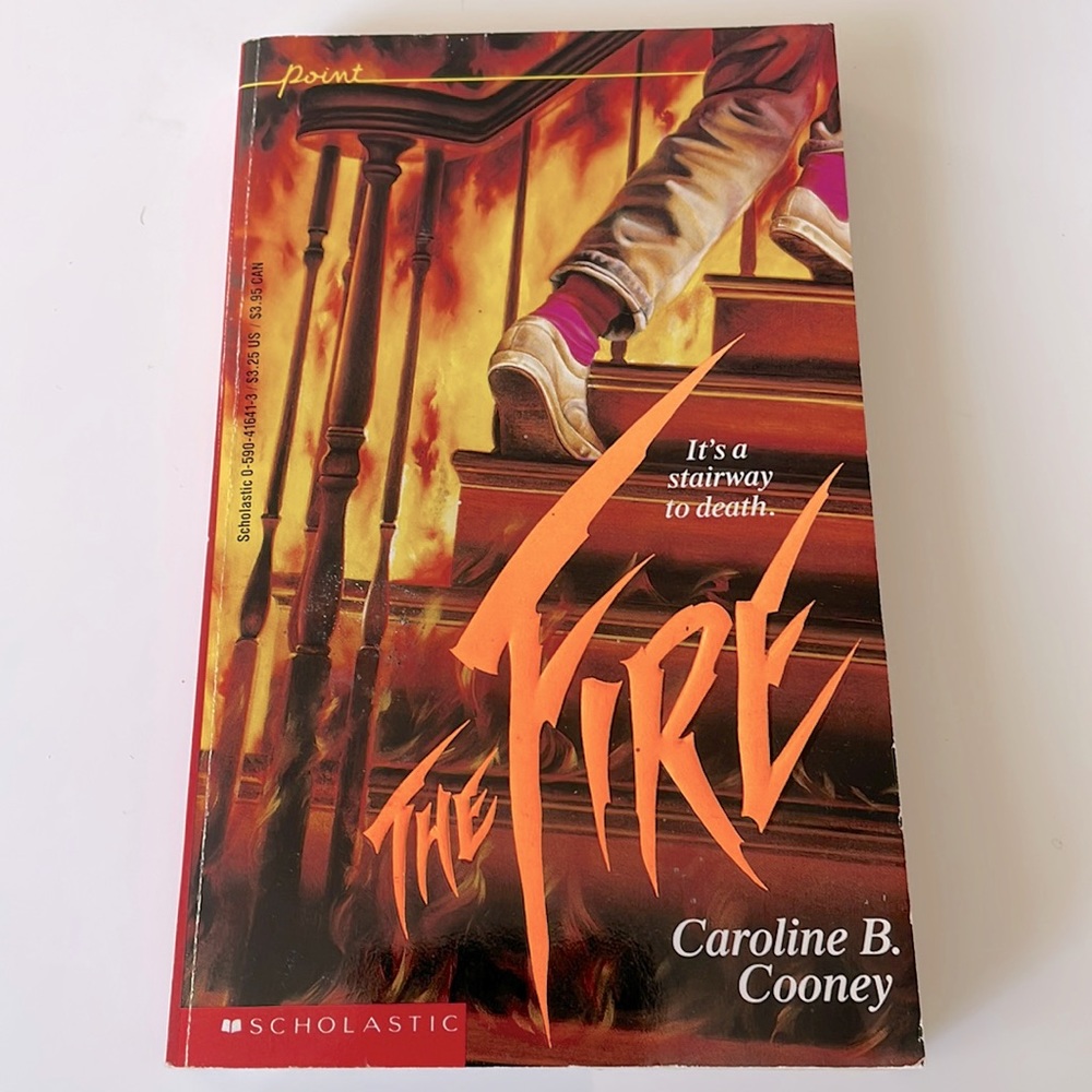 ✨2/$20✨ The Fire (1990)